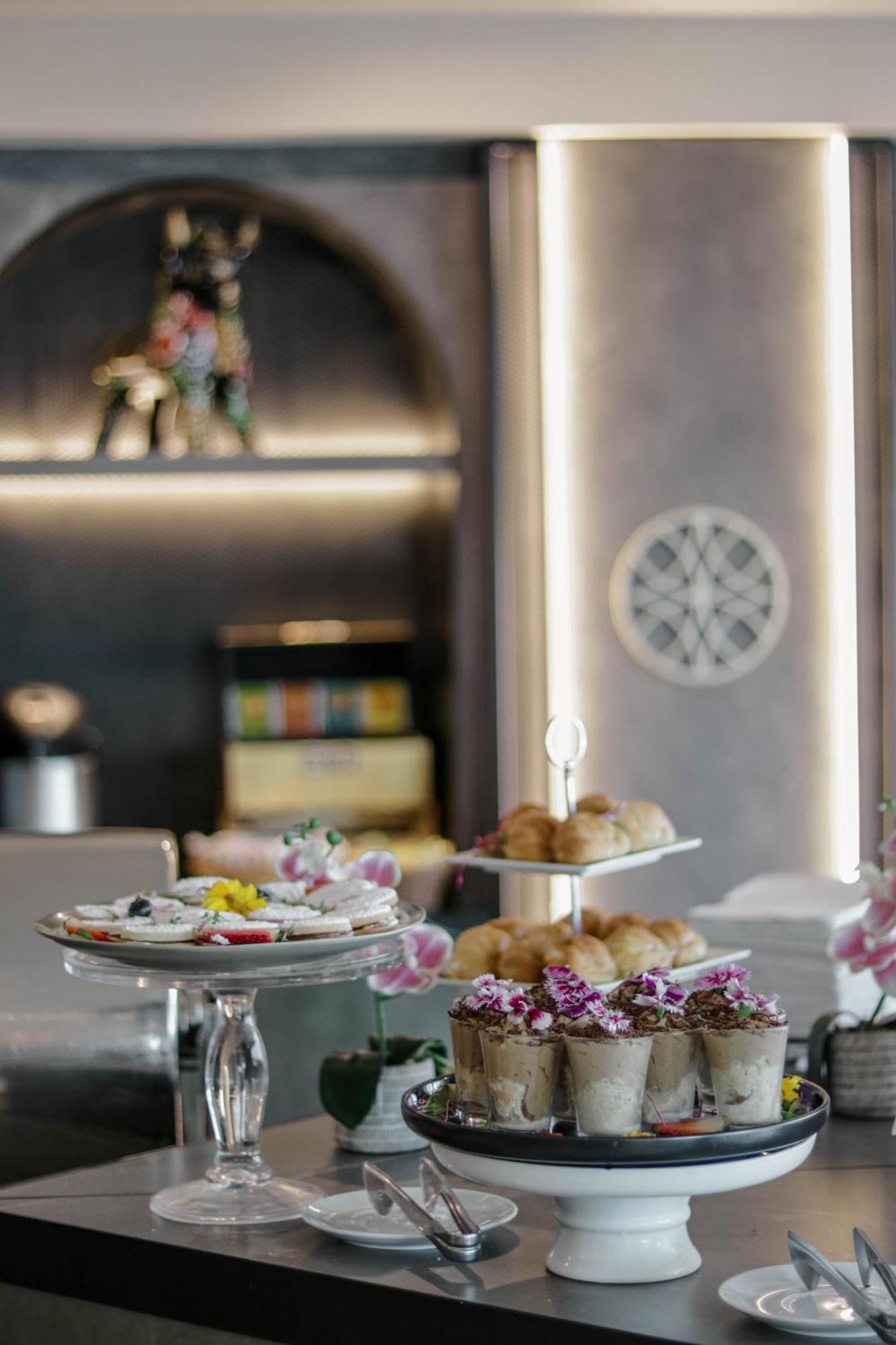 Miramar Hotel 3*
